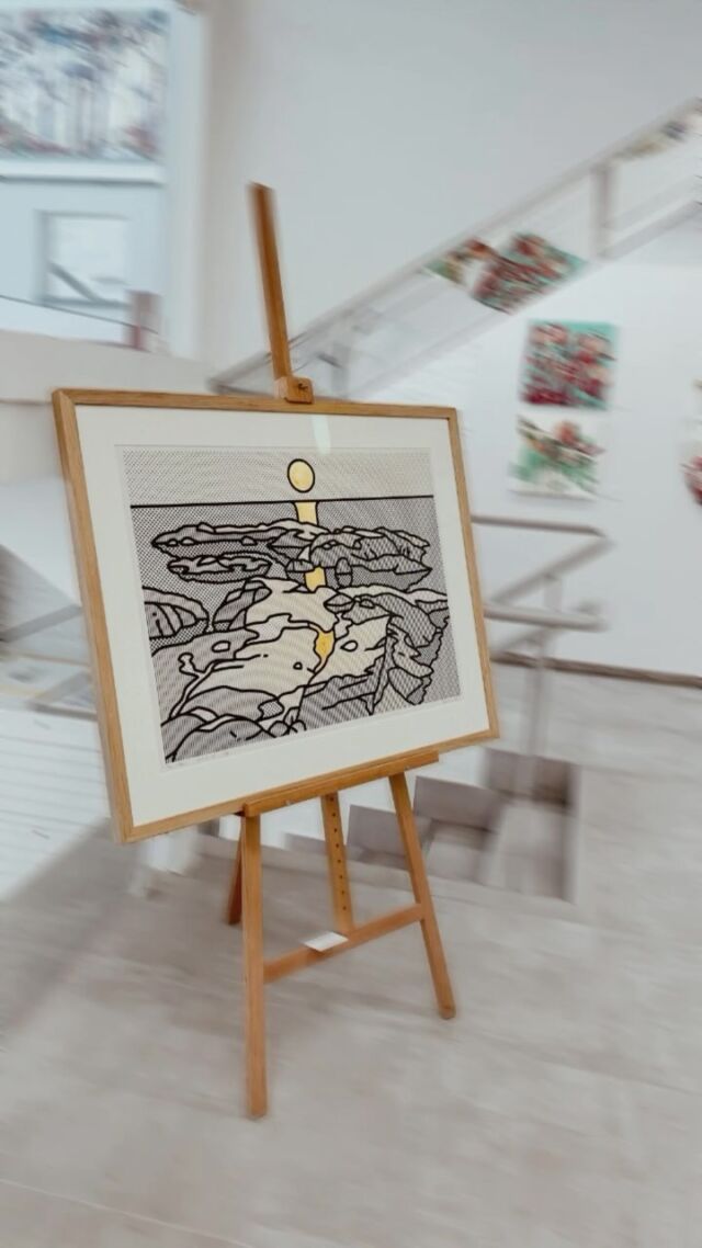 Kom innom Ramme Service, og la oss hjelpe deg med å finne den perfekte rammen til dine bilder! 

📍Besøk oss i Olav Kyrres Gate 43 i Bergen sentrum